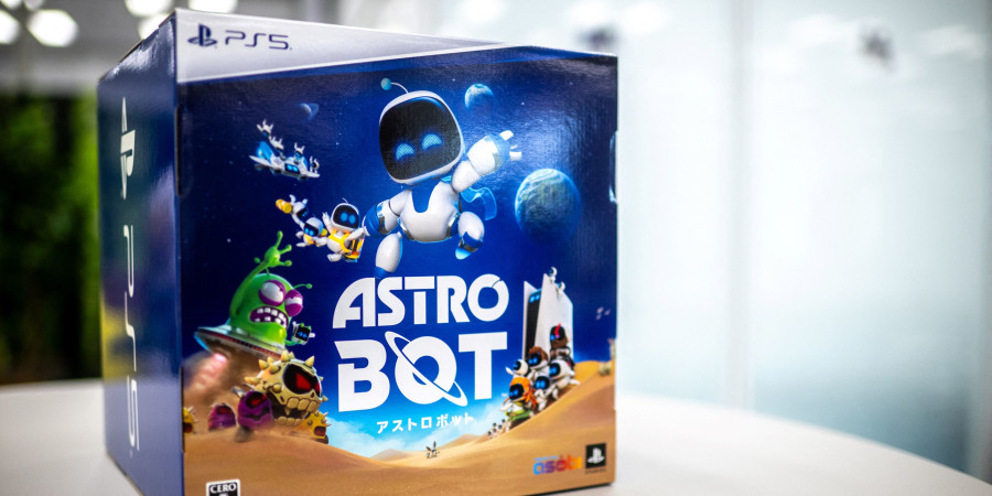 La boite du jeu « Astro Bot » sur PS5.