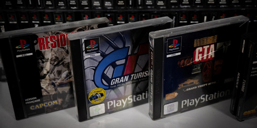 Collection de CD de jeux pour la 3D PlayStation 1, emblématique des années 90.